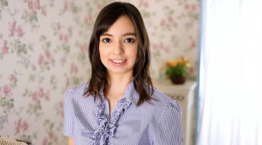 元アイドルの美少女・処女喪失デビュー 西田カリナ